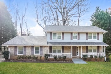 4481 Buckingham Cir Decatur, GA 30035